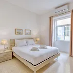 Lägenhet Spacious 3 Bedroom In Historic Valletta