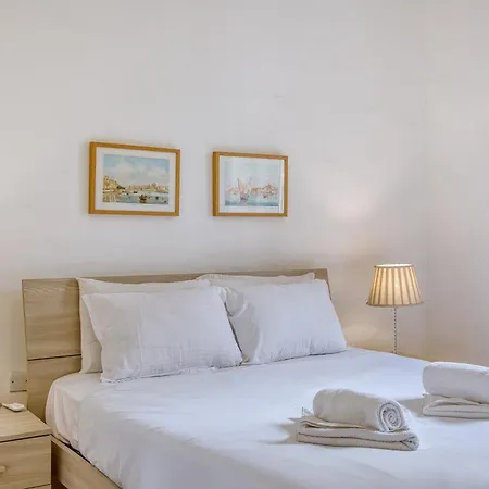 公寓 Spacious 3 Bedroom In Historic