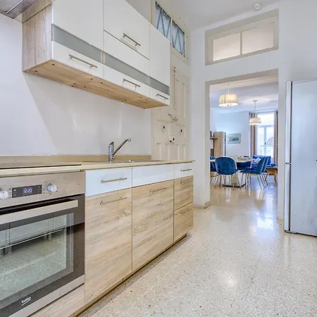 公寓 Spacious 3 Bedroom In Historic *