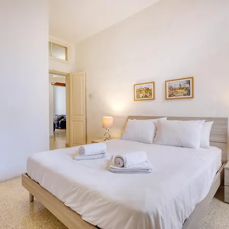 Spacious 3 Bedroom In Historic 公寓 瓦莱塔