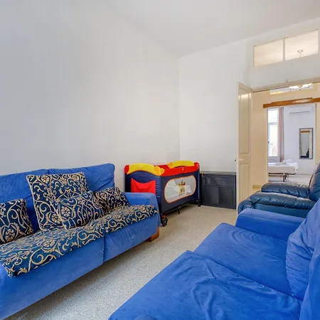 Spacious 3 Bedroom In Historic * 瓦莱塔