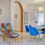 Spacious 3 Bedroom In Historic *