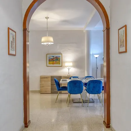 Spacious 3 Bedroom In Historic La Valletta