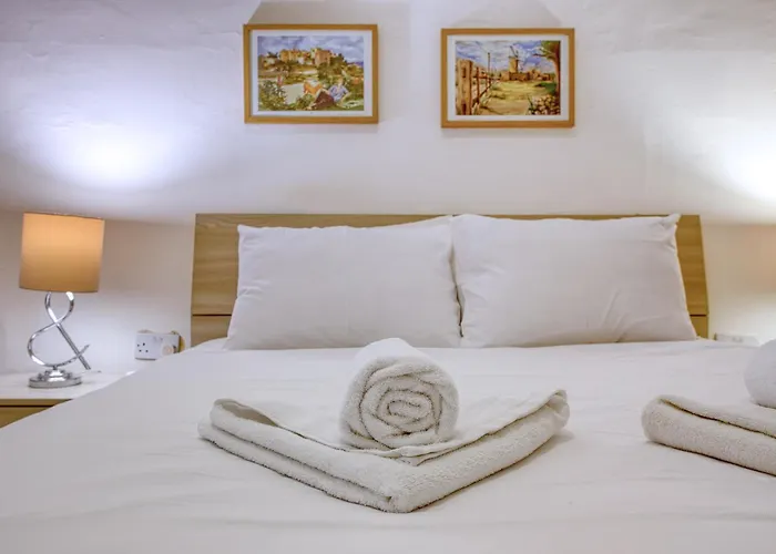 Spacious 3 Bedroom In Historic Lägenhet Valletta