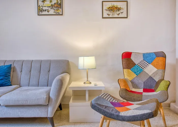 Spacious 3 Bedroom In Historic * Valletta